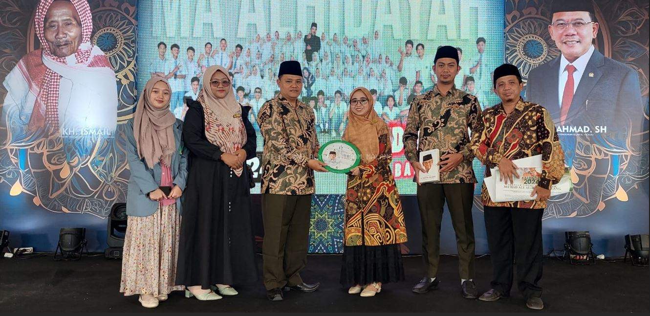 Tim PMB STAIMA Al-Hikam Meriahkan Acara Lepas Kenang Siswa-Siswi MA Al-Hidayah TA 2023/2024