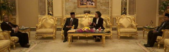 Undang ke Malang, Kyai Hasyim Temui Sultan Brunei